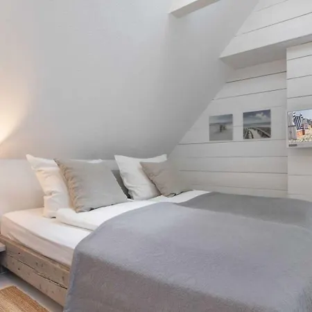 Holiday home Haushaelfte Kleines Juwel Id 383 *