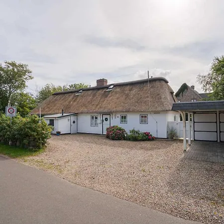 Holiday home Haushaelfte Kleines Juwel Id 383 *